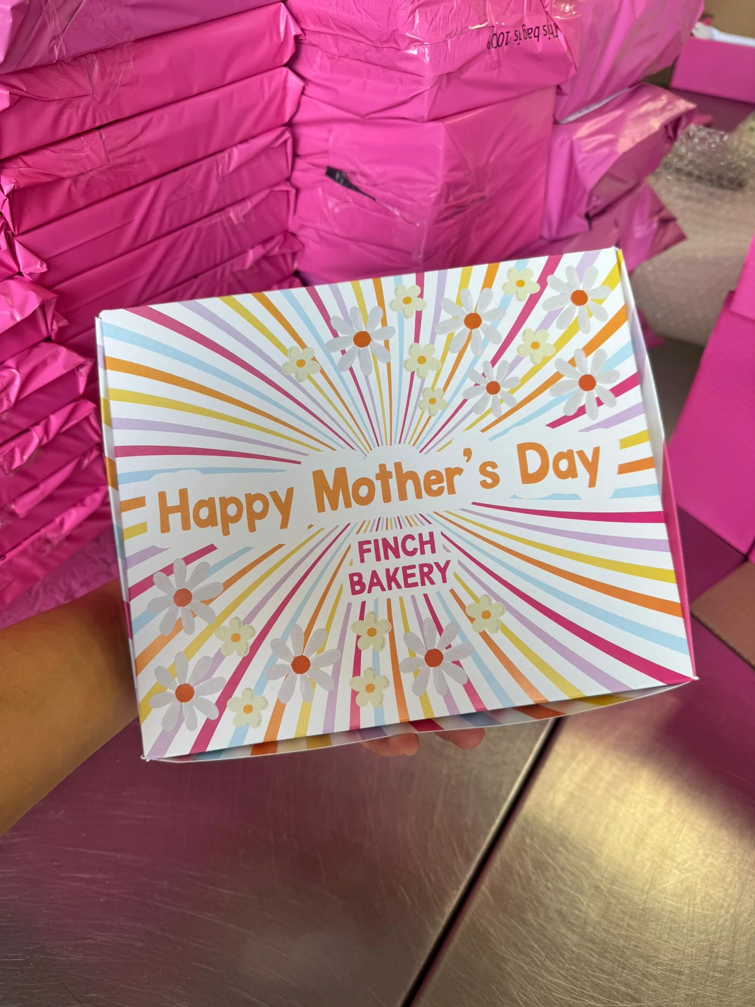 Mother's Day Gift Box Design - Image 2